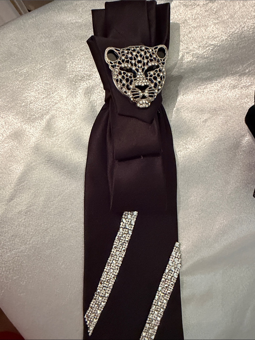 St. Patrick Rhinestone Cat Brooch Tie Necklace Black